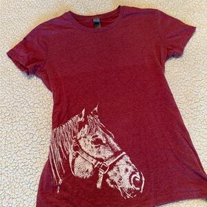 Women's Small Burgundy Graphic Horse Tee